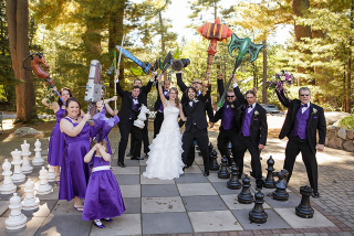 Illustration for article titled World of Warcraft-Themed Weddings Sure Look Fun